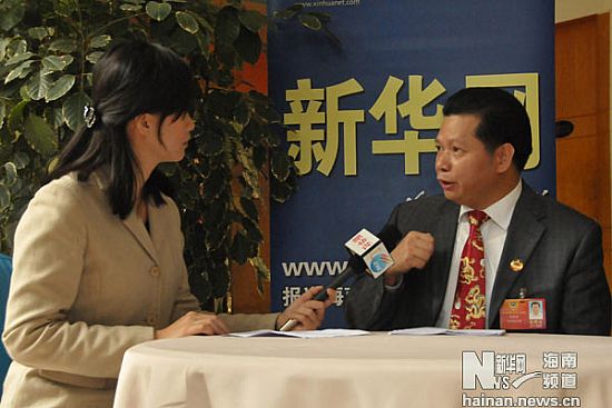 东亚新华董事长_新华书店